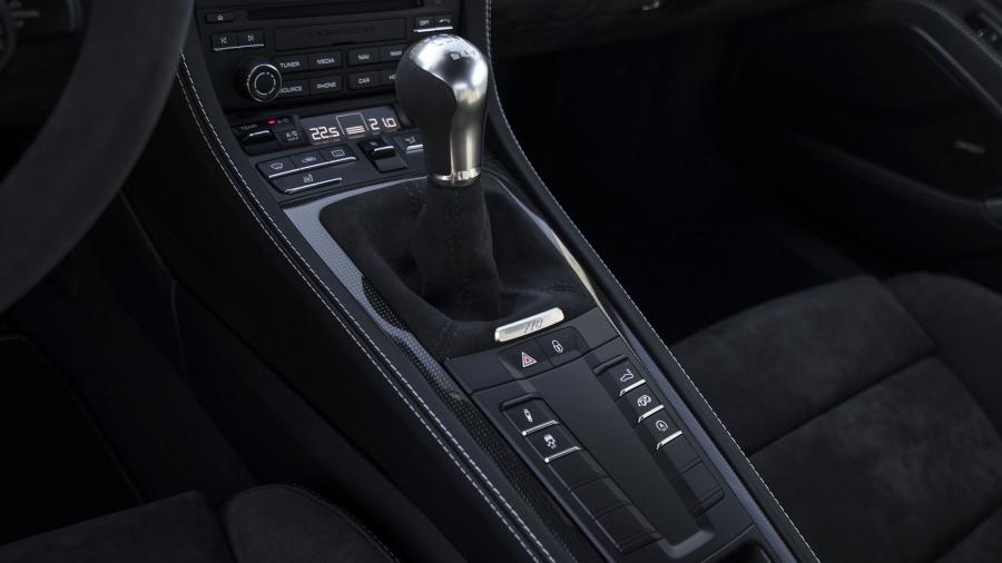 Детали интерьера Porsche 718 Cayman GTS (982C) 2017 года  (WW) (фото 55 из 62)